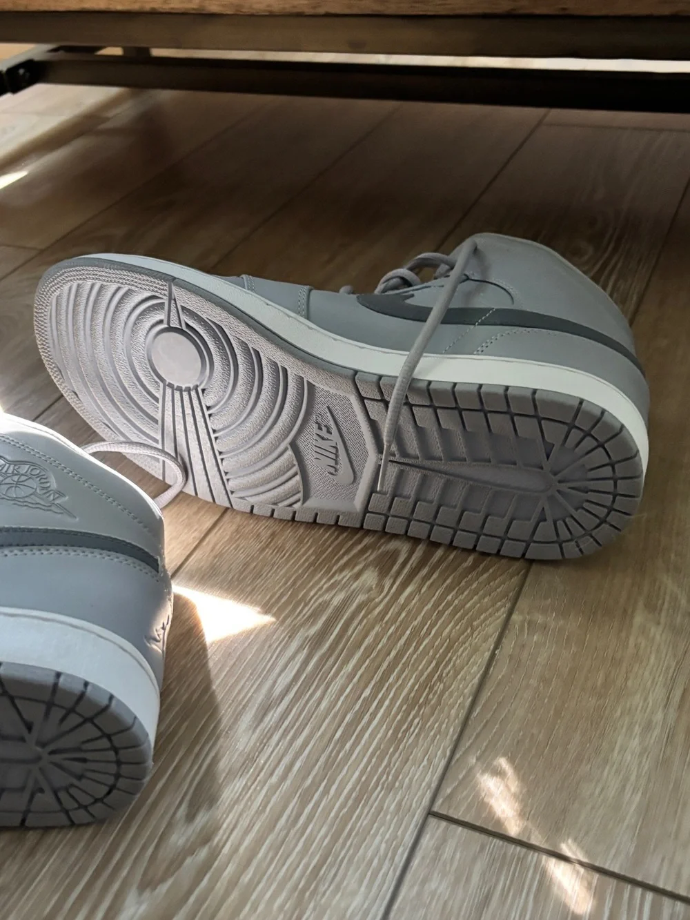 Nike Men’s Mid-Top Sneakers - Grey Size 11
